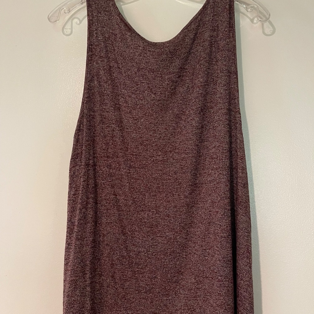 Burgundy knit tank top - Picture 2 of 2